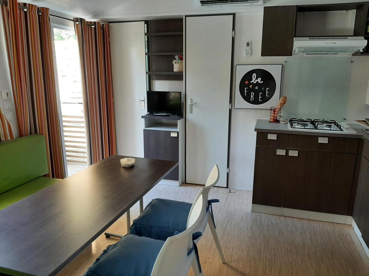 Mobile Home Entierement Equipe ลาโรคด็องเตรง ภายนอก รูปภาพ
