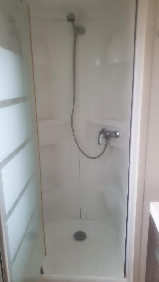 Mobile Home Entierement Equipe ลาโรคด็องเตรง ภายนอก รูปภาพ