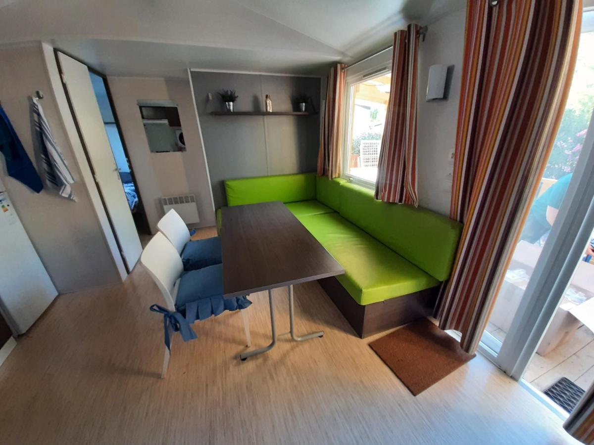 Mobile Home Entierement Equipe ลาโรคด็องเตรง ภายนอก รูปภาพ